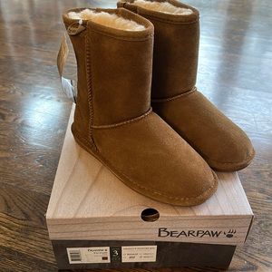 BEARPAW boots size 3